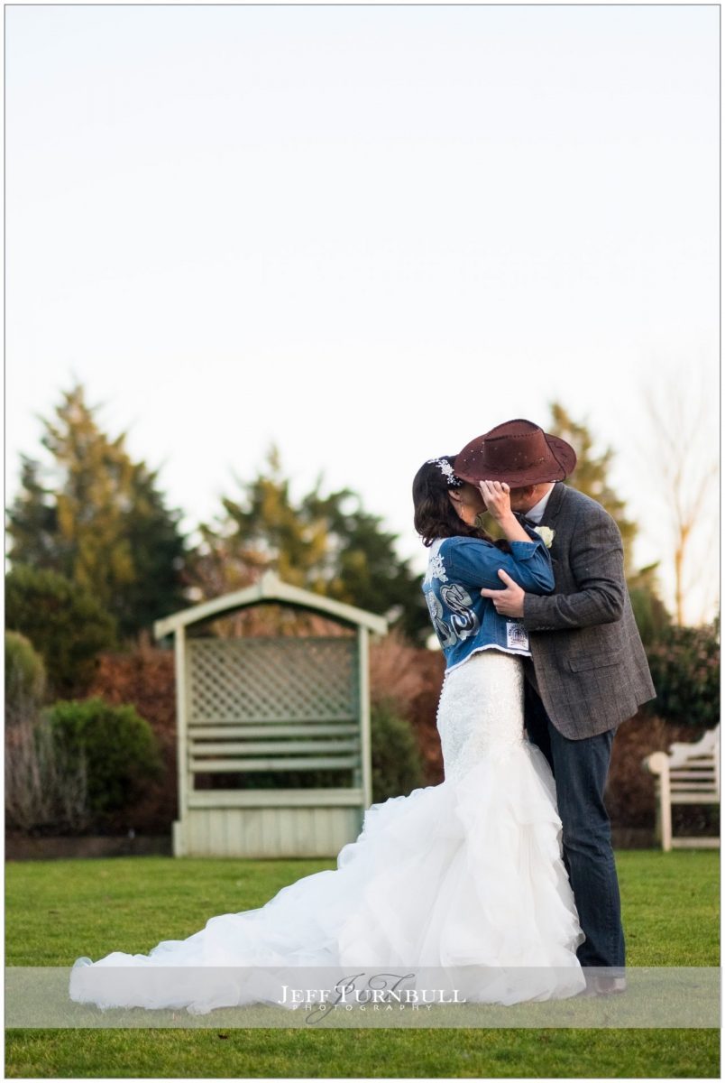 Western-style bride and groom photography
